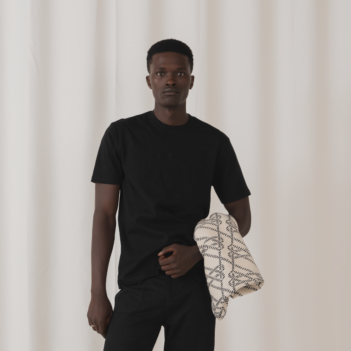CROWN ROTATION T-SHIRT