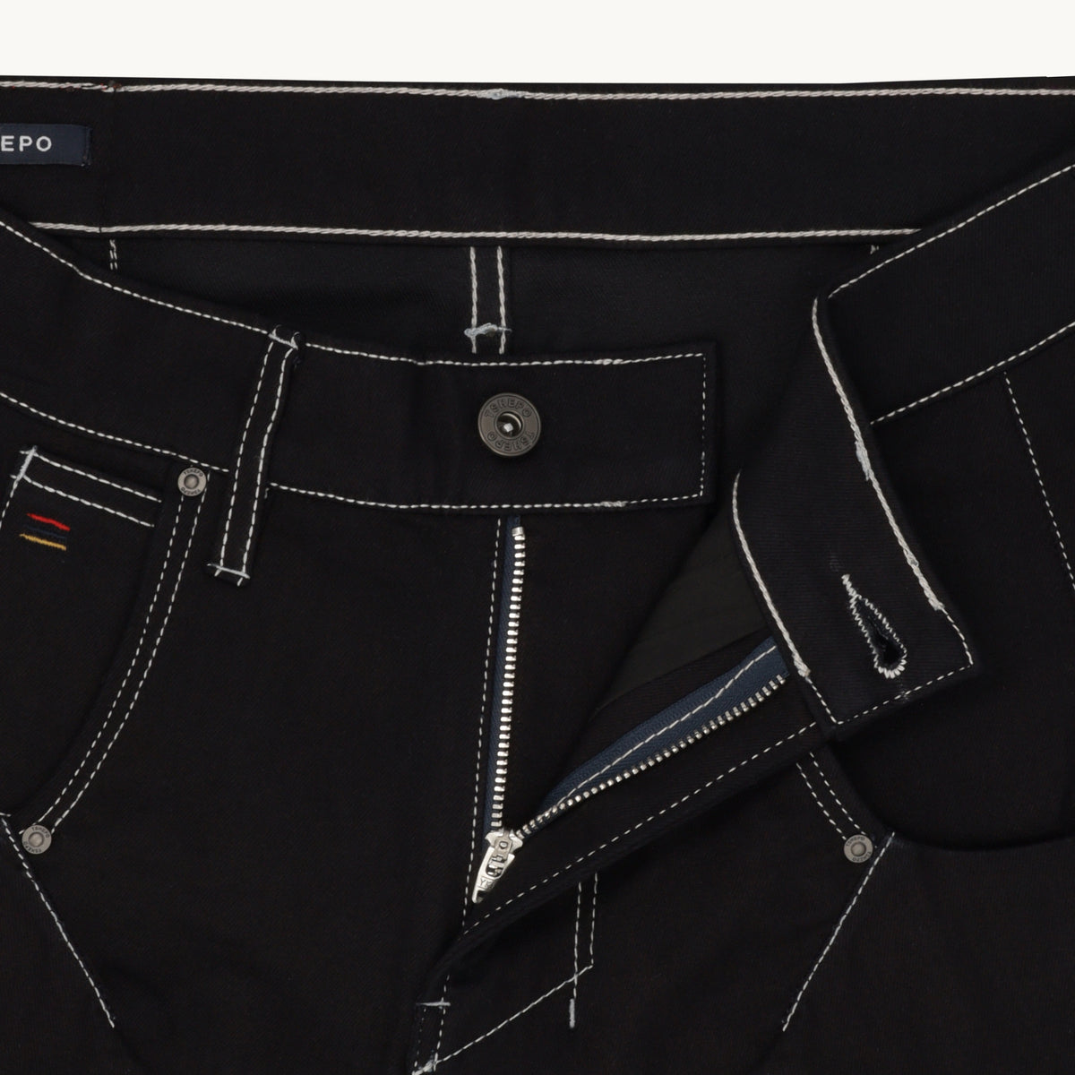 M1 BLUE BLACK JEANS