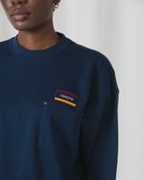 POCKET FLAG, OVERSIZED CREWNECK