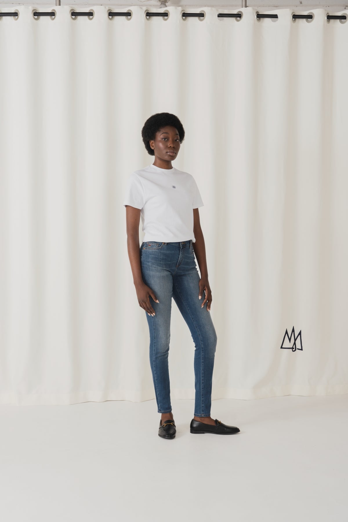 LADIES MONARCH BLACK